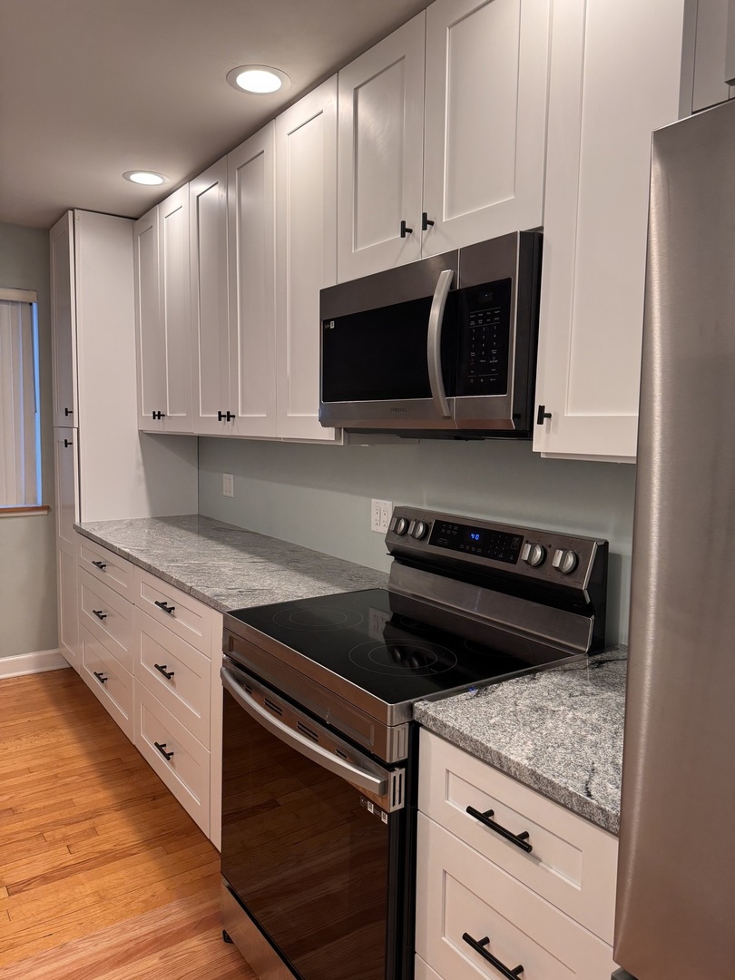 705 Strom Drive, Unit 2D West Dundee, IL 60118 - Photo 5 of 14