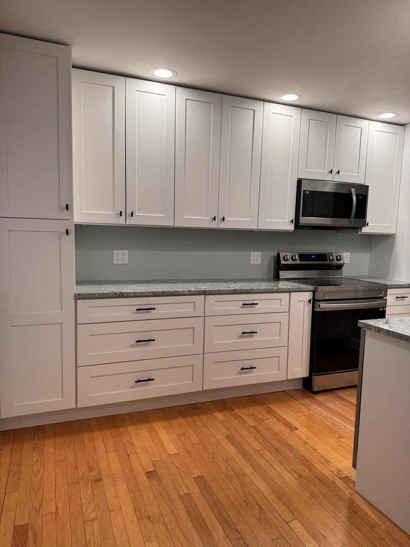 705 Strom Drive, Unit 2D West Dundee, IL 60118 - Photo 9 of 14