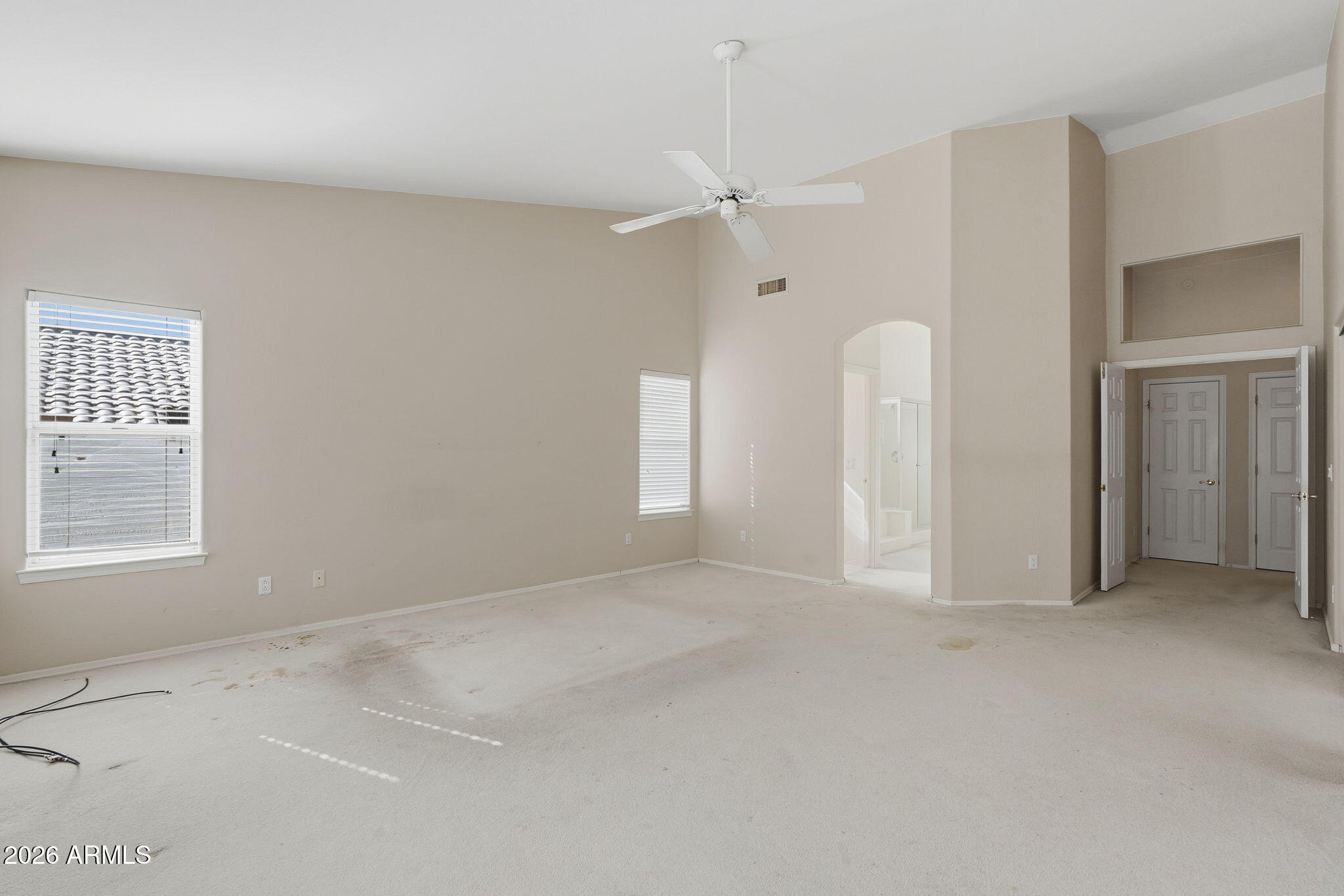 16651 South 18th Way Phoenix, AZ 85048 - Photo 29 of 43 an empty room with windows and closet