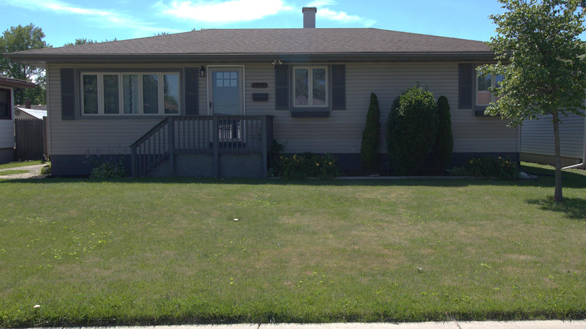 1416 Harvey Street Griffith, IN 46319 - Photo 1 of 15 2000x1123
