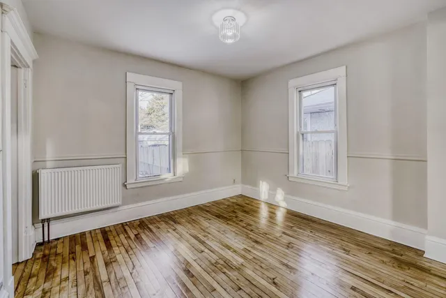 $2,399 | 2939 Russell Avenue North, Minneapolis, MN 55411