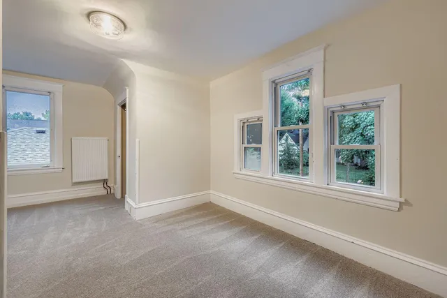 $2,399 | 2939 Russell Avenue North, Minneapolis, MN 55411