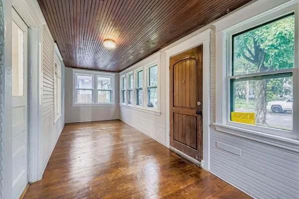 $2,250 | 2939 Russell Avenue North, Minneapolis, MN 55411