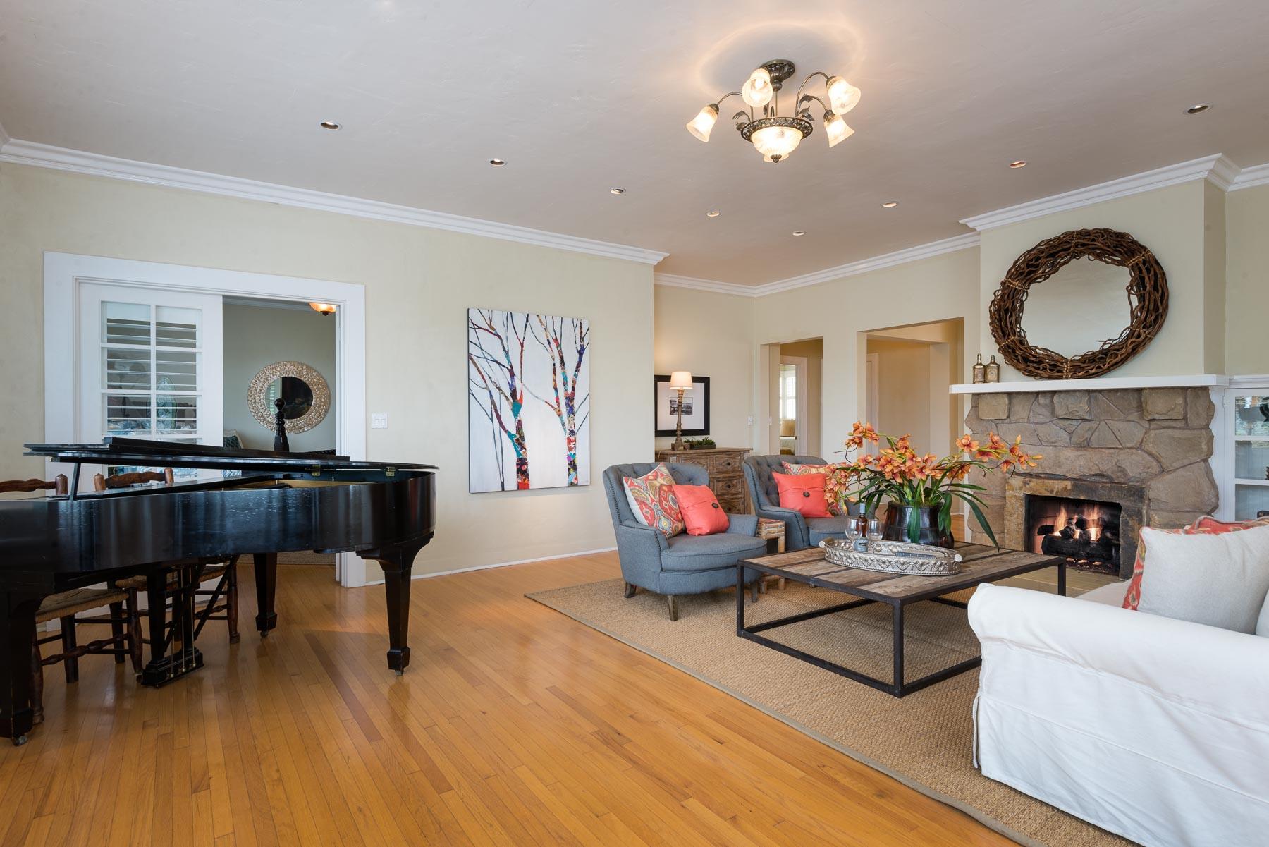 1336 Alta Vista Road Santa Barbara, CA 93103 - Photo 3 of 16 LivingRoom