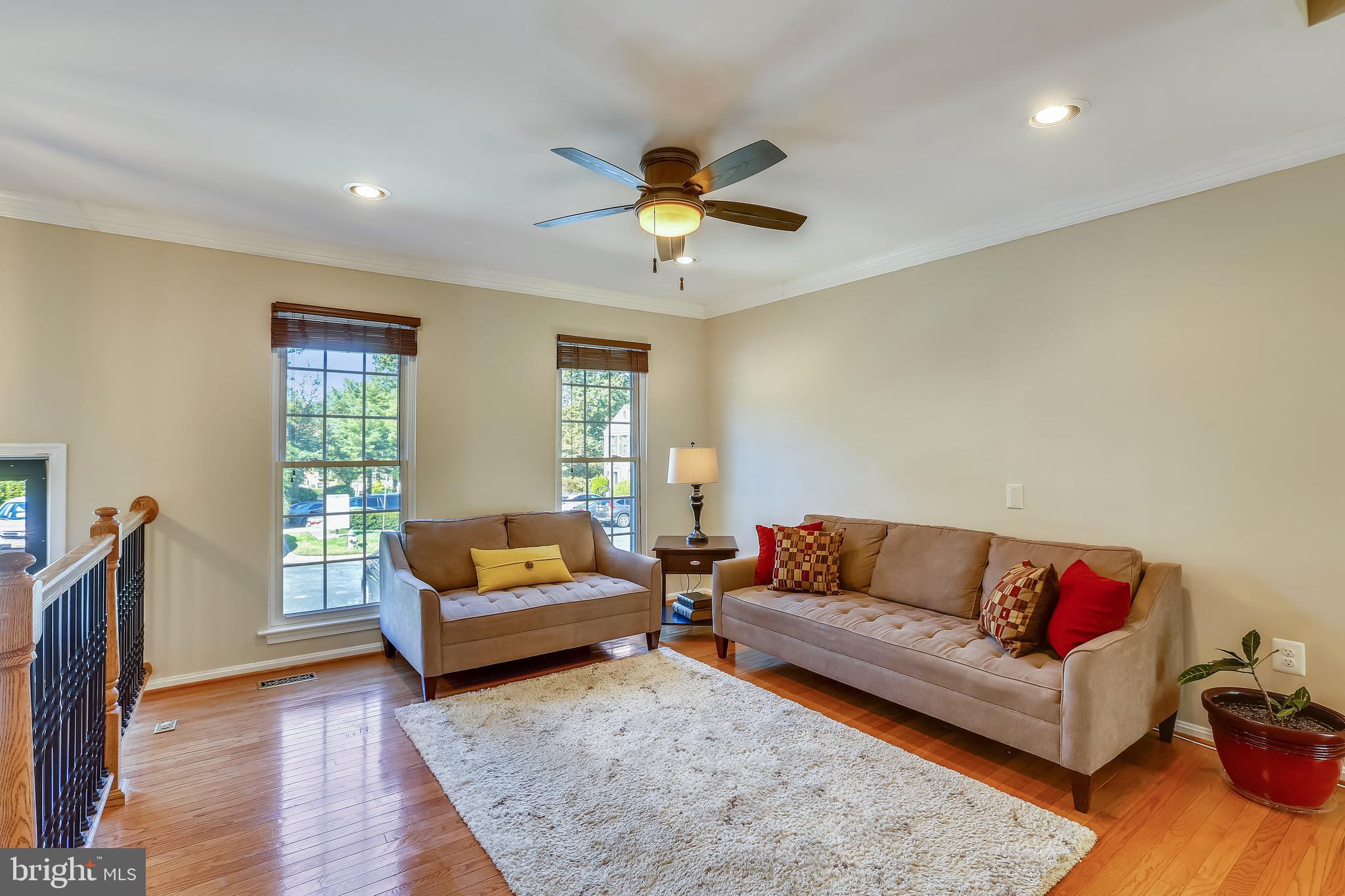 1907 Brightleaf Court Silver Spring, MD 20902 - Photo 5 of 28 RECESSED LIGHTING