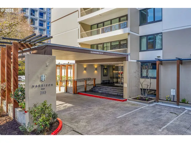 a view of a house with a outdoor space