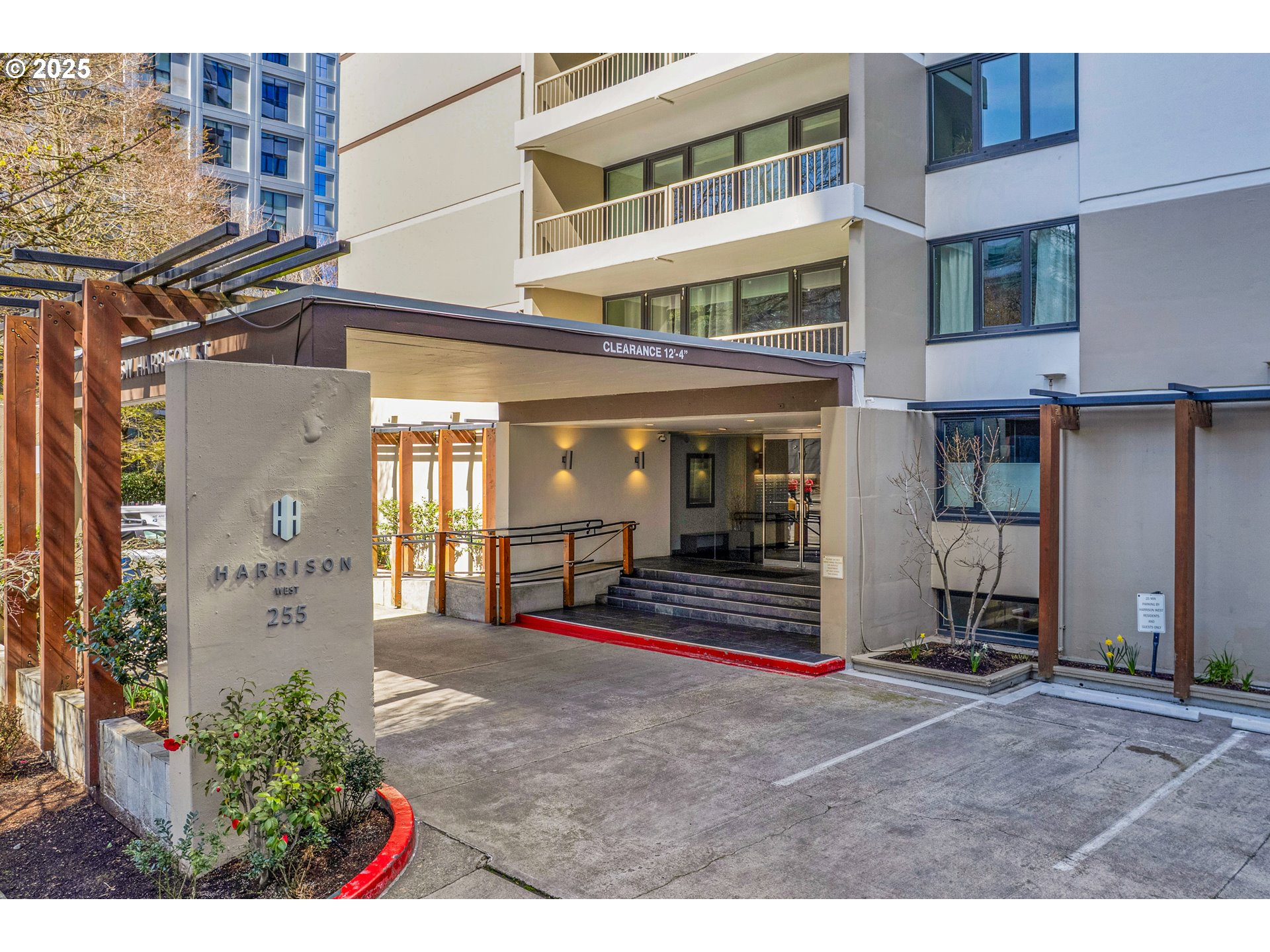a view of a house with a outdoor space