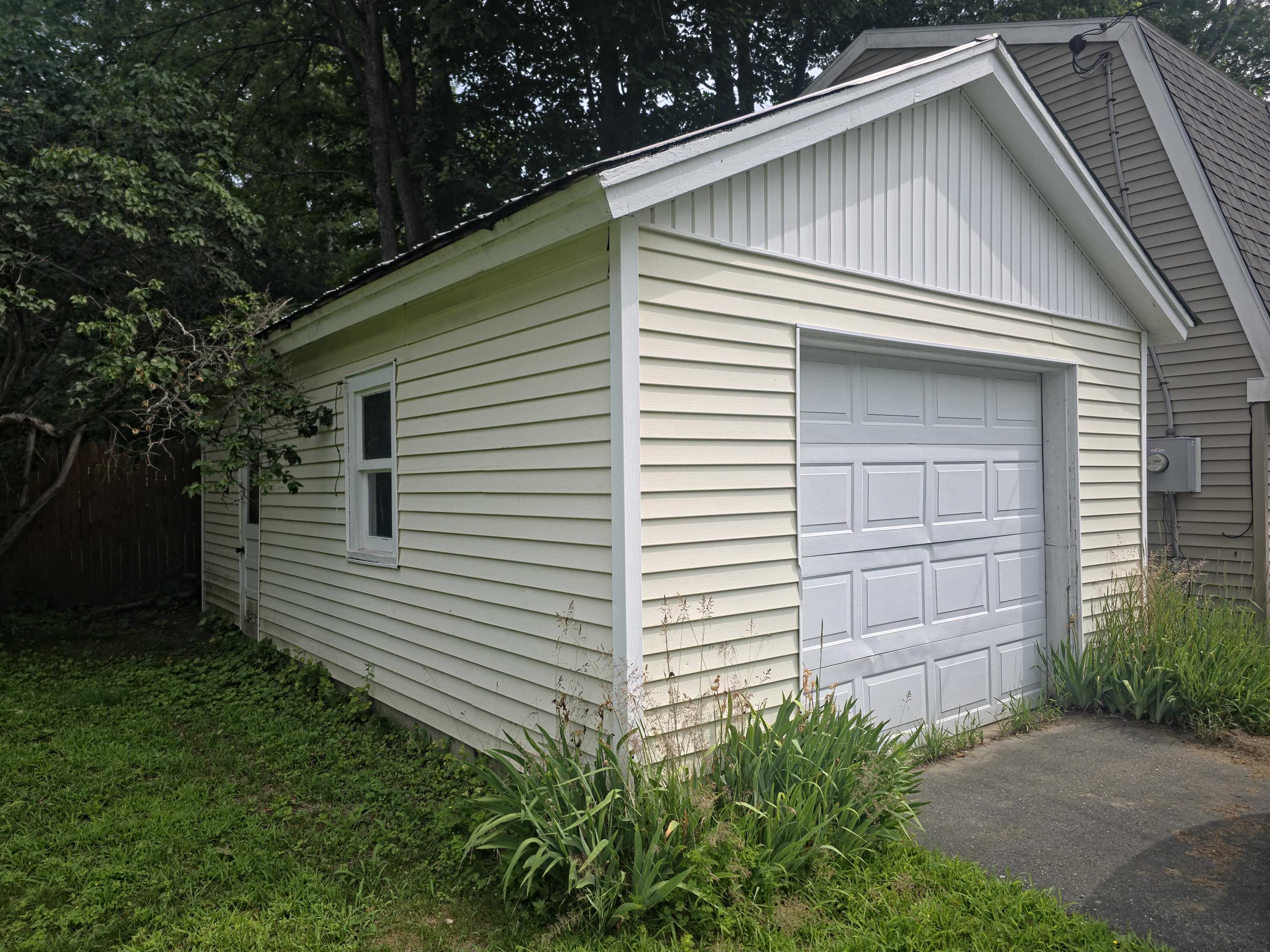 24 Cherry Street Windsor, VT 05089 - Photo 4 of 14