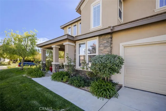 $5,000 | 23806 Mission Puebla, Valencia, CA 91354