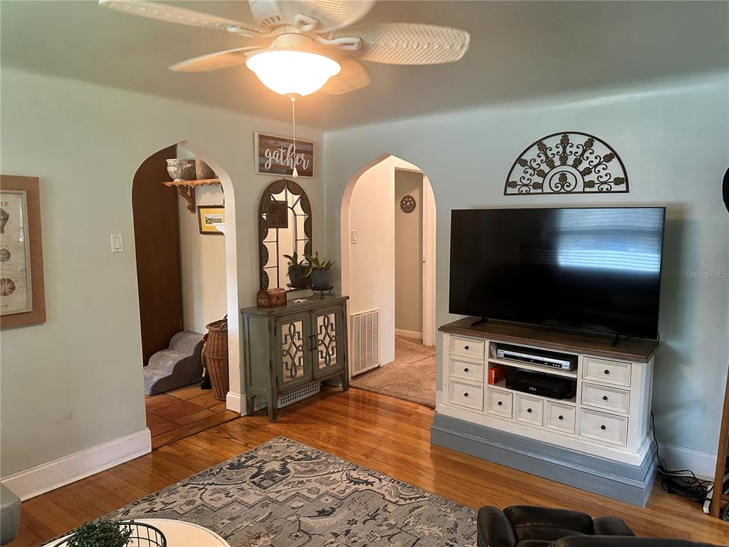 357 Magnolia Place DeBary, FL 32713 - Photo 25 of 50