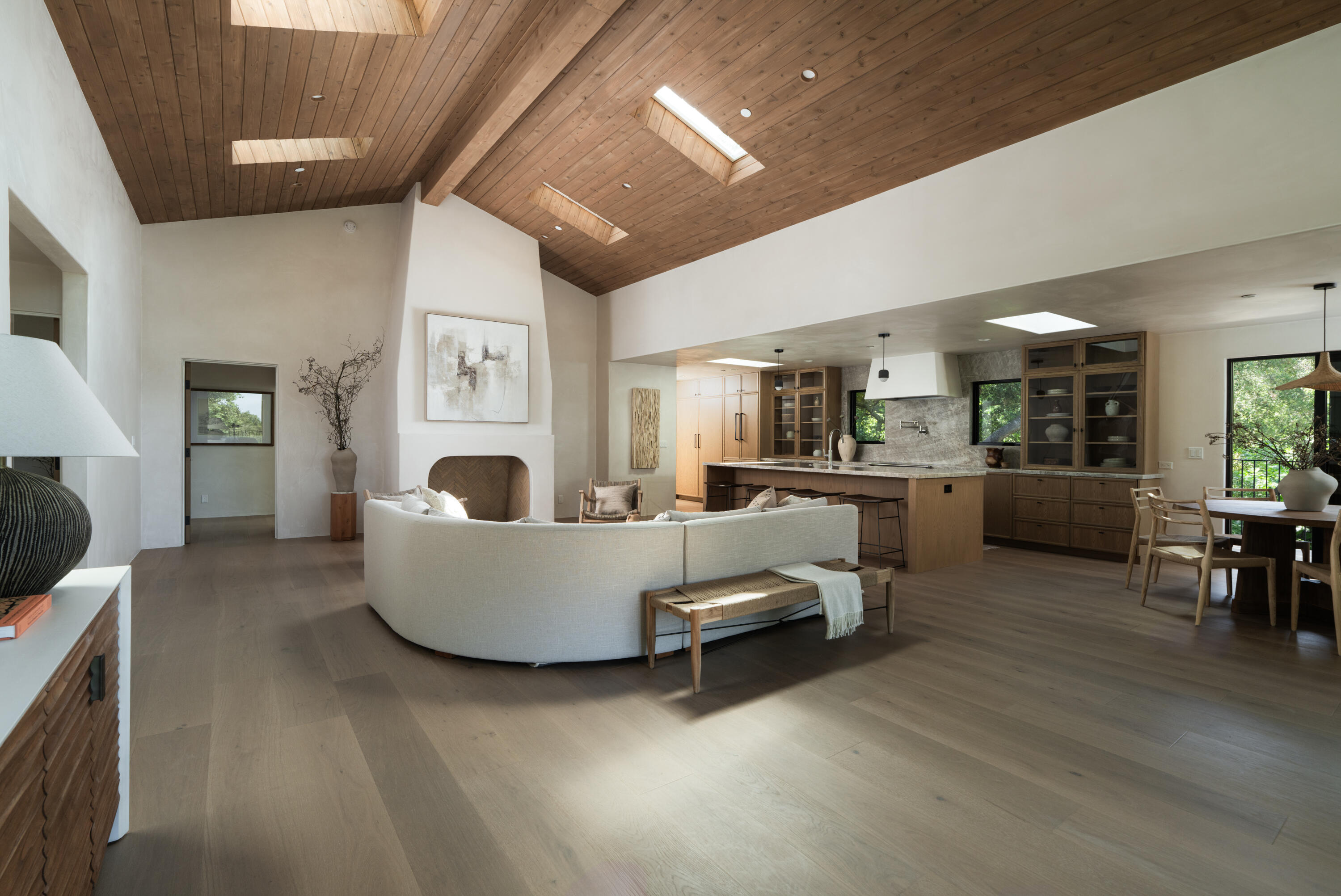 1590 San Roque Road Santa Barbara, CA 93105 - Photo 6 of 50 09. GreatRoom