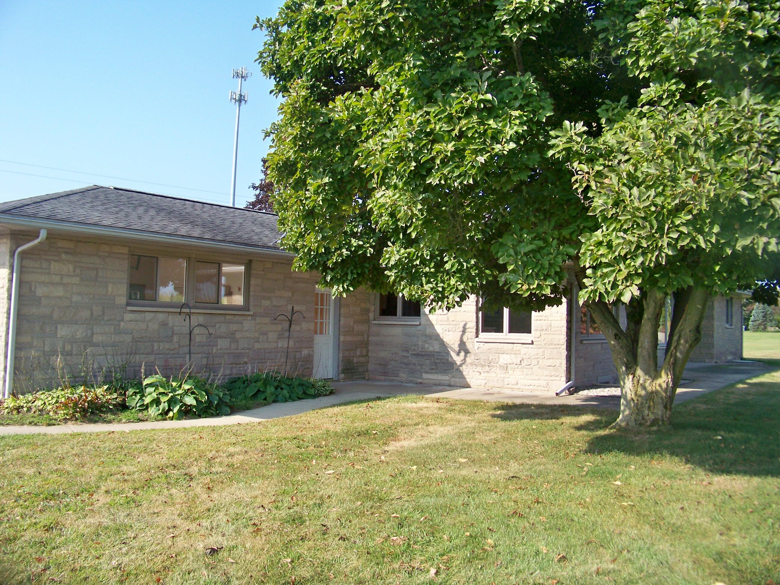 3373 Baseline Road Gobles, MI 49055 - Photo 5 of 22 100_8584