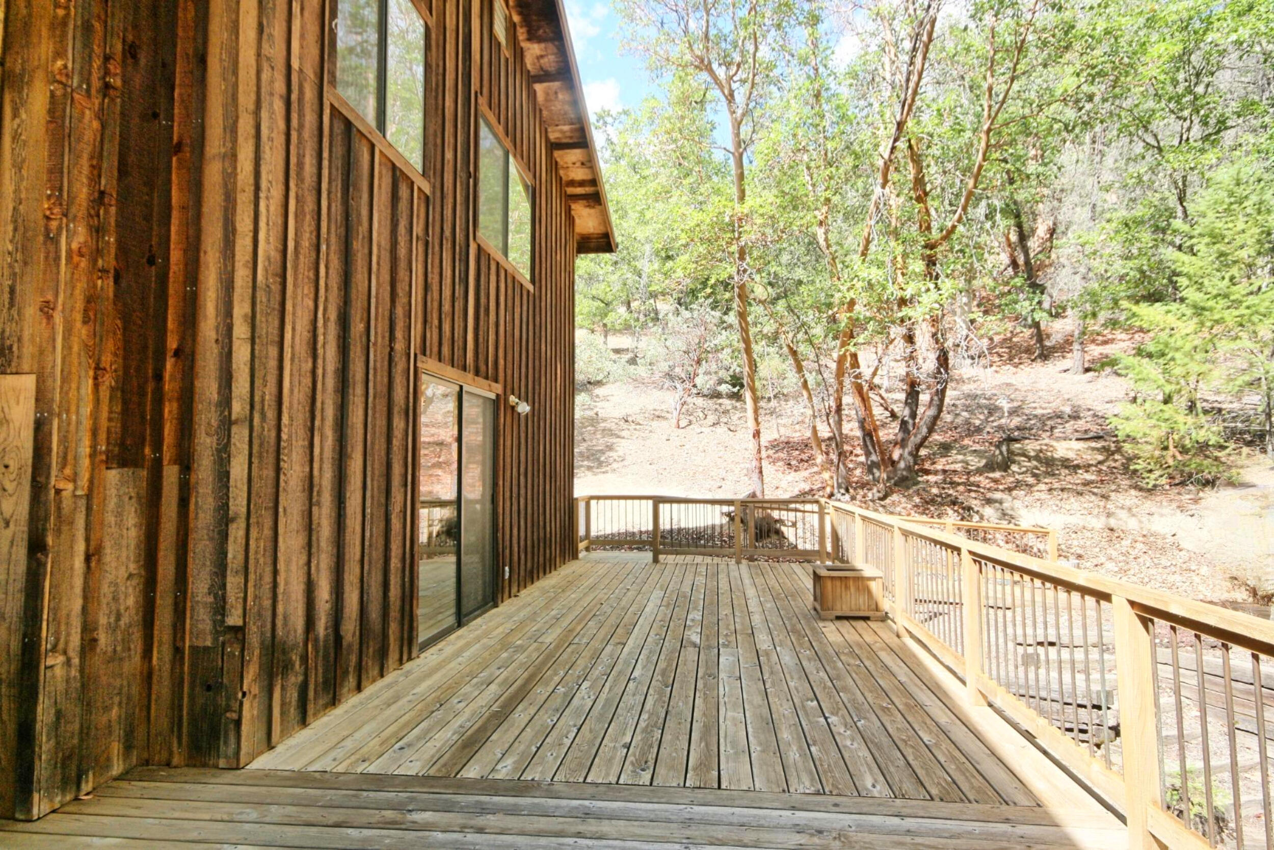 939 Beaver Creek Road Jacksonville, OR 97530 - Photo 47 of 53 eastern decking
