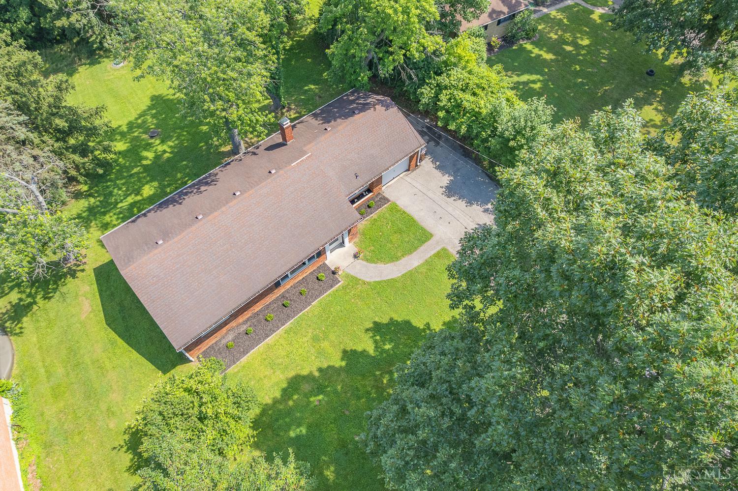 6718 Springdale Road Cincinnati, OH 45247 - Photo 31 of 34