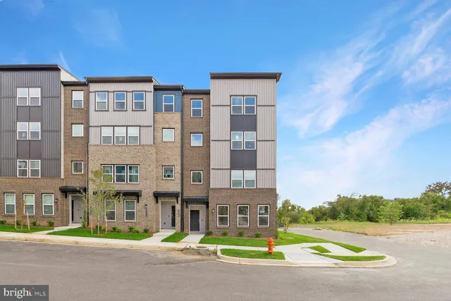 $499,990 | 9998 A Justify Run, Laurel, MD 20723