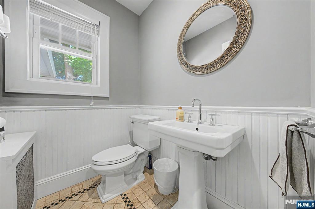 26 George Street Allendale, NJ 07401 - Photo 10 of 31