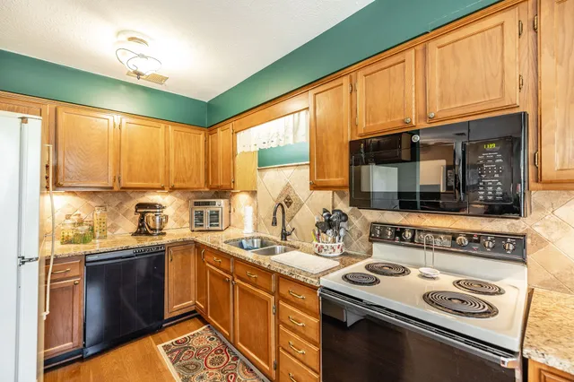 $244,900 | 106 Rolling Meadows Drive, Goodlettsville, TN 37072