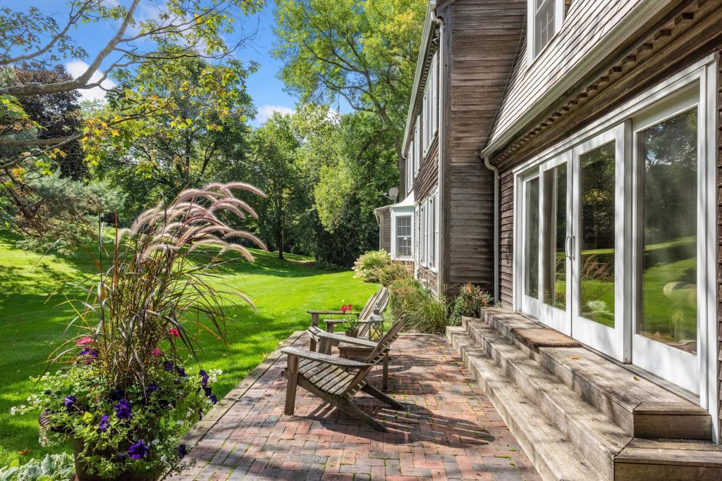 18425 Maple Ridge Road Deephaven, MN 55391 - Photo 14 of 41