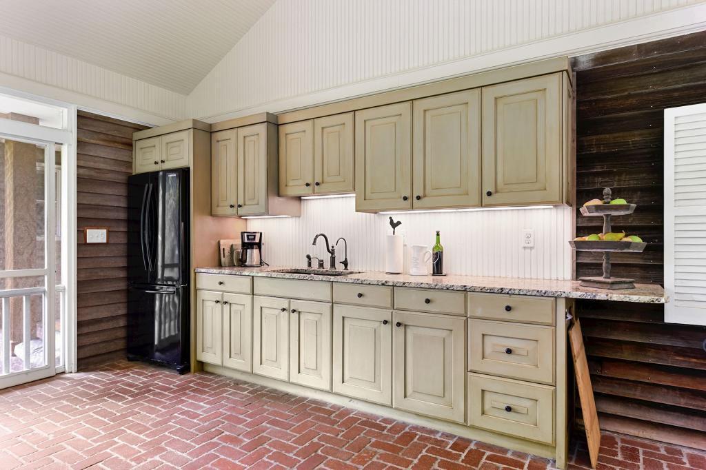 18425 Maple Ridge Road Deephaven, MN 55391 - Photo 17 of 41