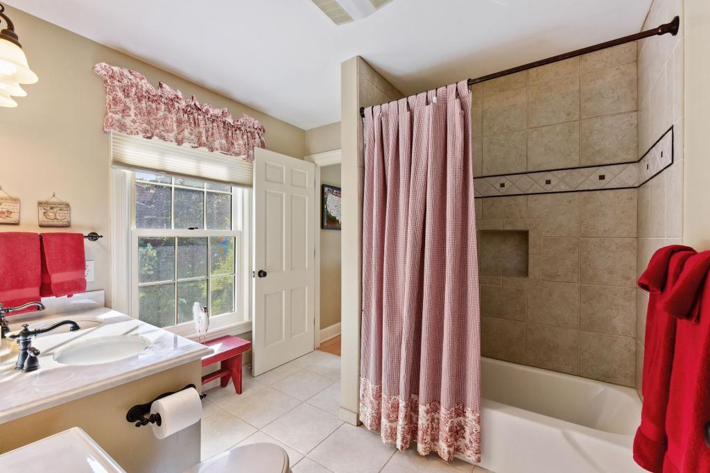 18425 Maple Ridge Road Deephaven, MN 55391 - Photo 32 of 41