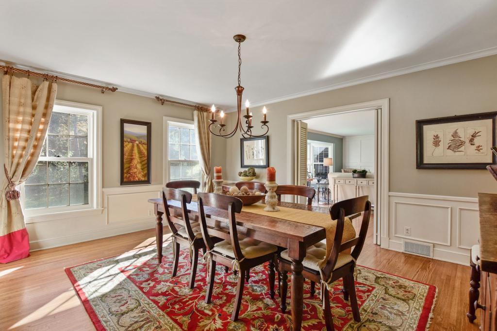 18425 Maple Ridge Road Deephaven, MN 55391 - Photo 5 of 41