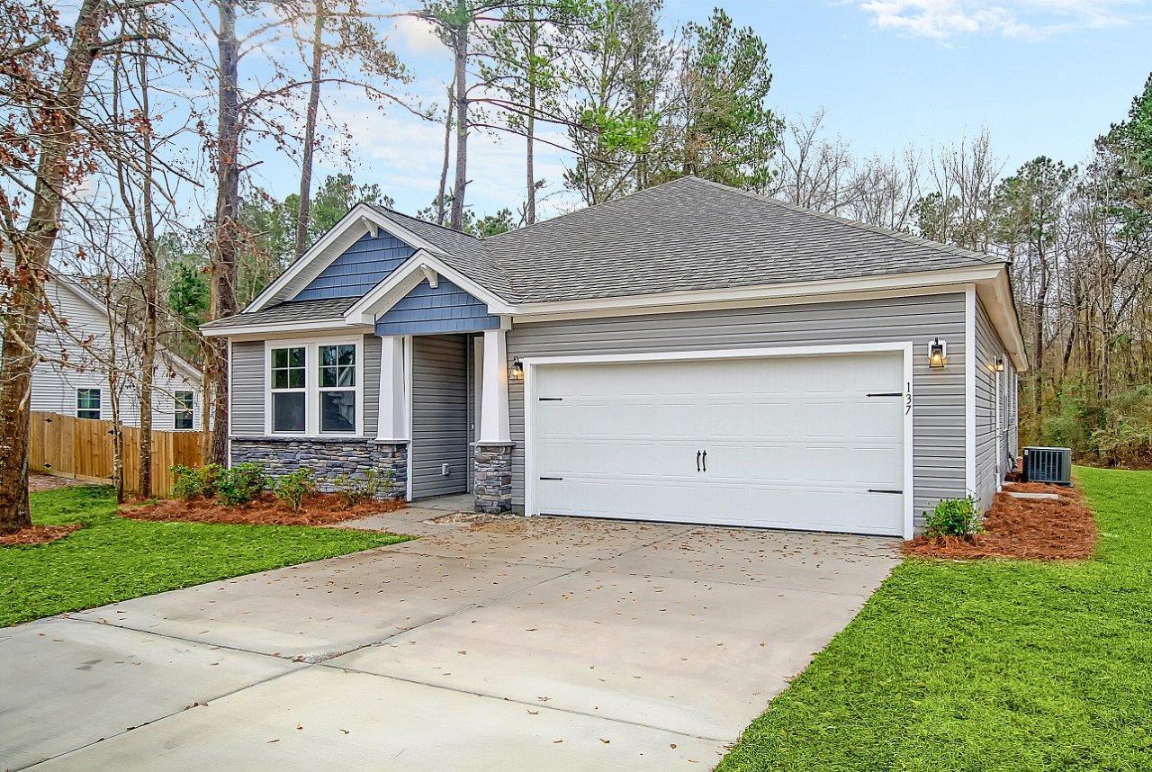 137 Cinnamon Road Summerville, SC 29483 - Photo 1 of 8 ALX_137_EXT_02
