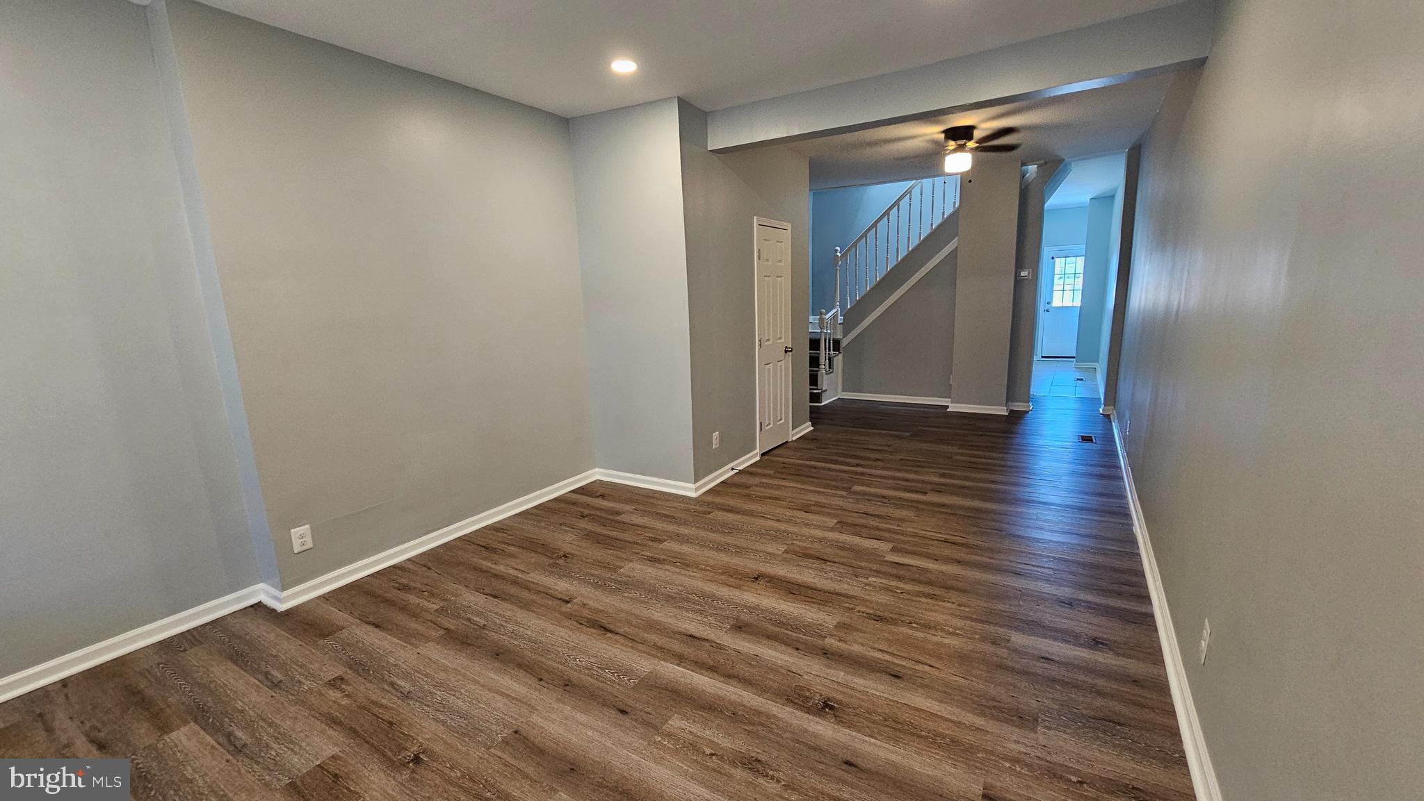 2805 Erdman Avenue Baltimore, MD 21213 - Photo 5 of 28 Living Room