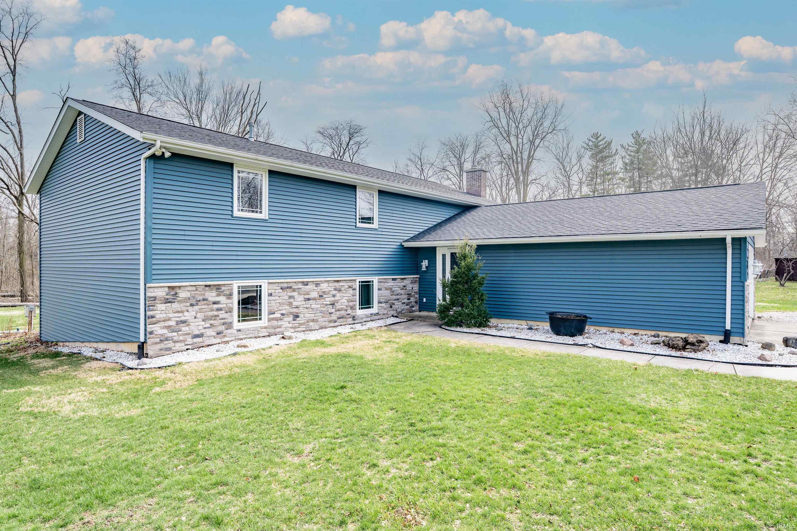 5706 Popp Road Fort Wayne, IN 46845 - Photo 9 of 49