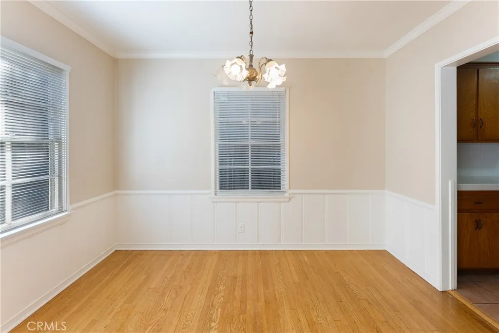 15207 Greenleaf Street Sherman Oaks, CA 91403 - Photo 10 of 32 a view of an empty room with a window