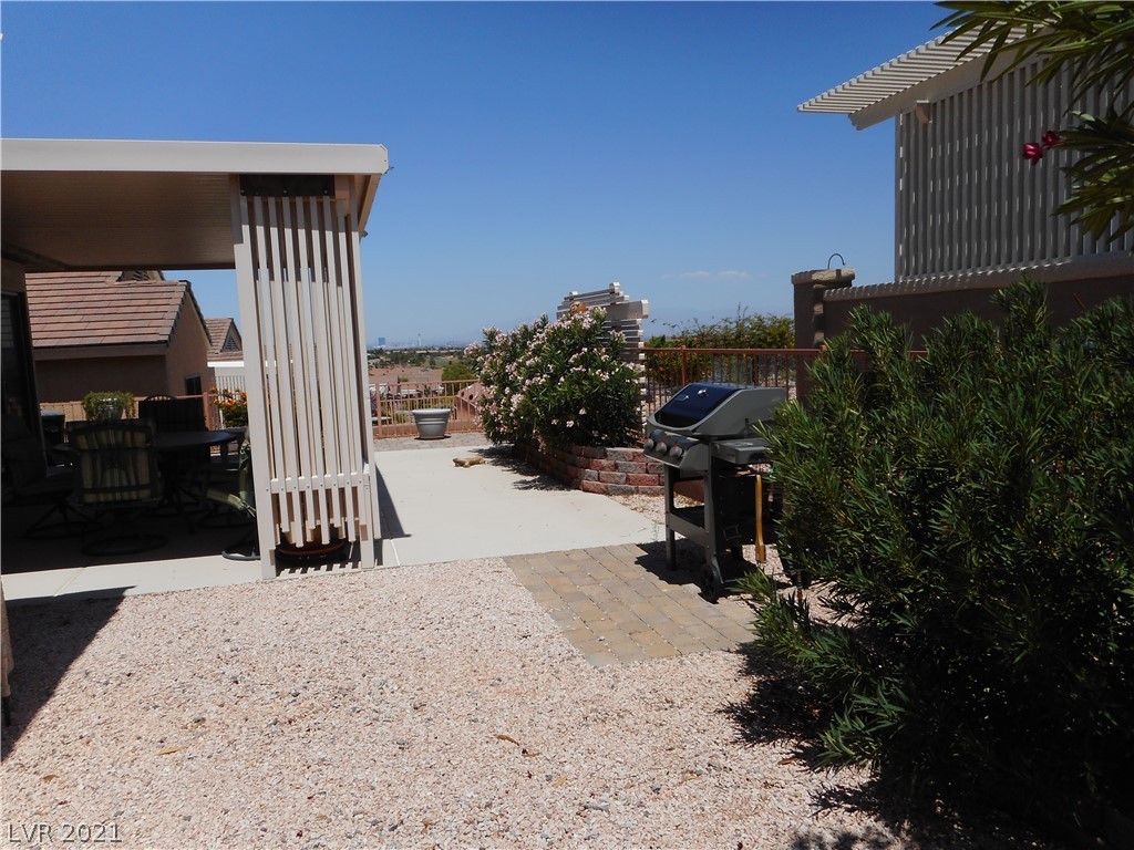 2066 King Mesa Drive Henderson, NV 89012 - Photo 30 of 36