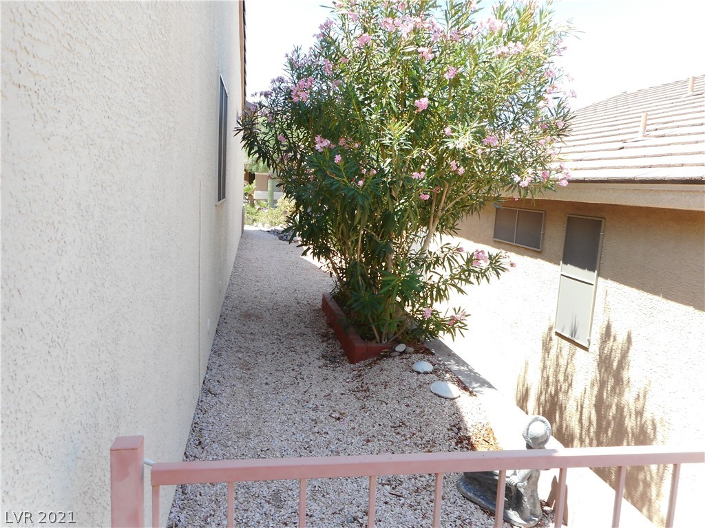 2066 King Mesa Drive Henderson, NV 89012 - Photo 31 of 36