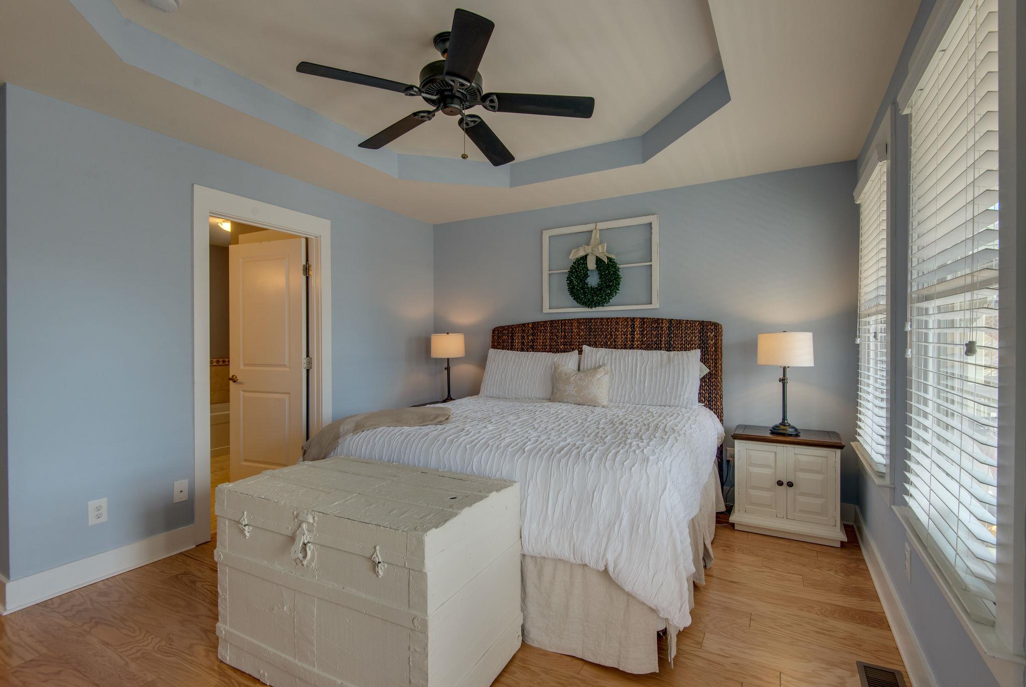 205 Copley Lane Nashville, TN 37204 - Photo 14 of 20 a bedroom with a bed and a window