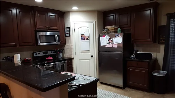 $2,995 | 500 MacArthur Street, College Station, TX 77840
