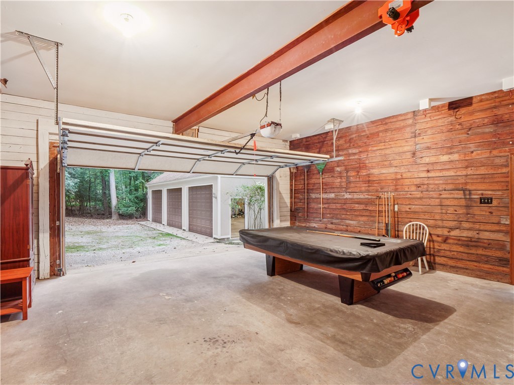 6530 Glebe Point Road Chesterfield, VA 23838 - Photo 31 of 41 a backyard of a house with sofas table and sofas