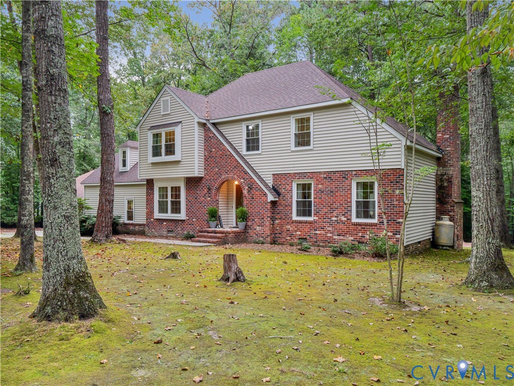 6530 Glebe Point Road Chesterfield, VA 23838 - Photo 34 of 41 a view of a house with pool table and chairs