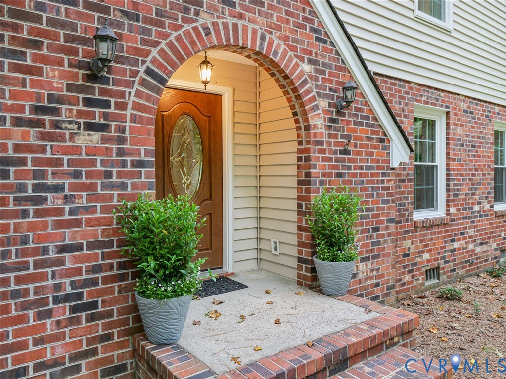 6530 Glebe Point Road Chesterfield, VA 23838 - Photo 6 of 41 a front view of a house