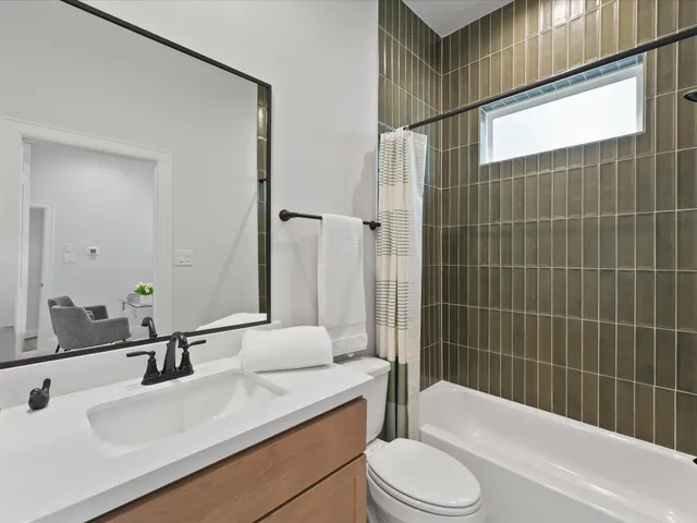 $389,990 | 4842 Pinemont Drive, Houston, TX 77092