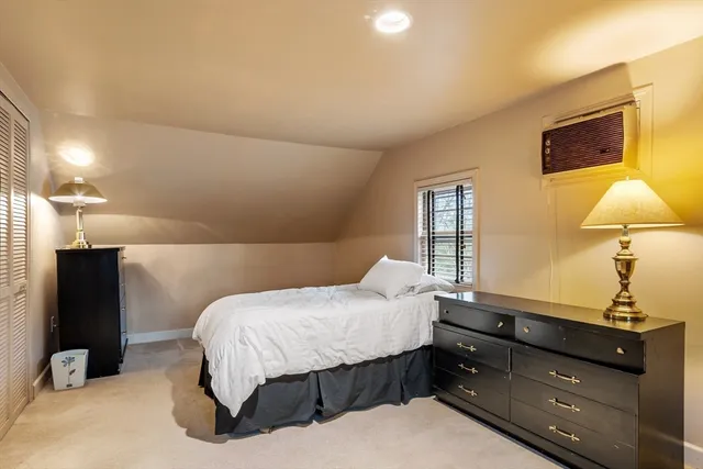 $699,900 | 321 Cambridge Street, Burlington, MA 01803