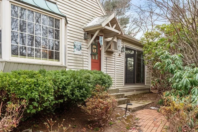 $699,900 | 321 Cambridge Street, Burlington, MA 01803