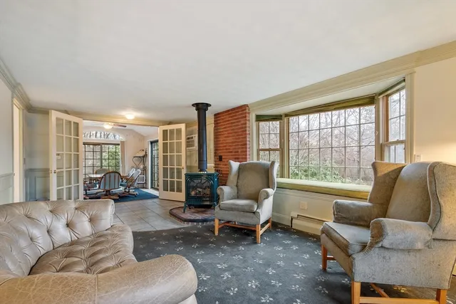 $699,900 | 321 Cambridge Street, Burlington, MA 01803