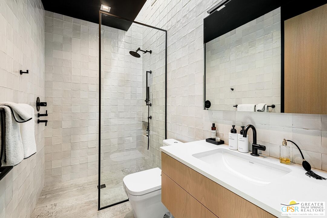 3 Echo Lane Rancho Mirage, CA 92270 - Photo 32 of 58