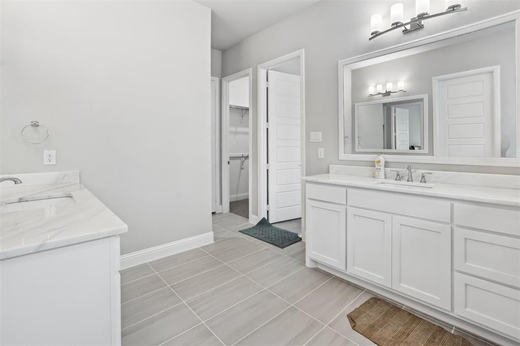 15931 Candletree Road Frisco, TX 75035 - Photo 18 of 40 Gallery Image 18