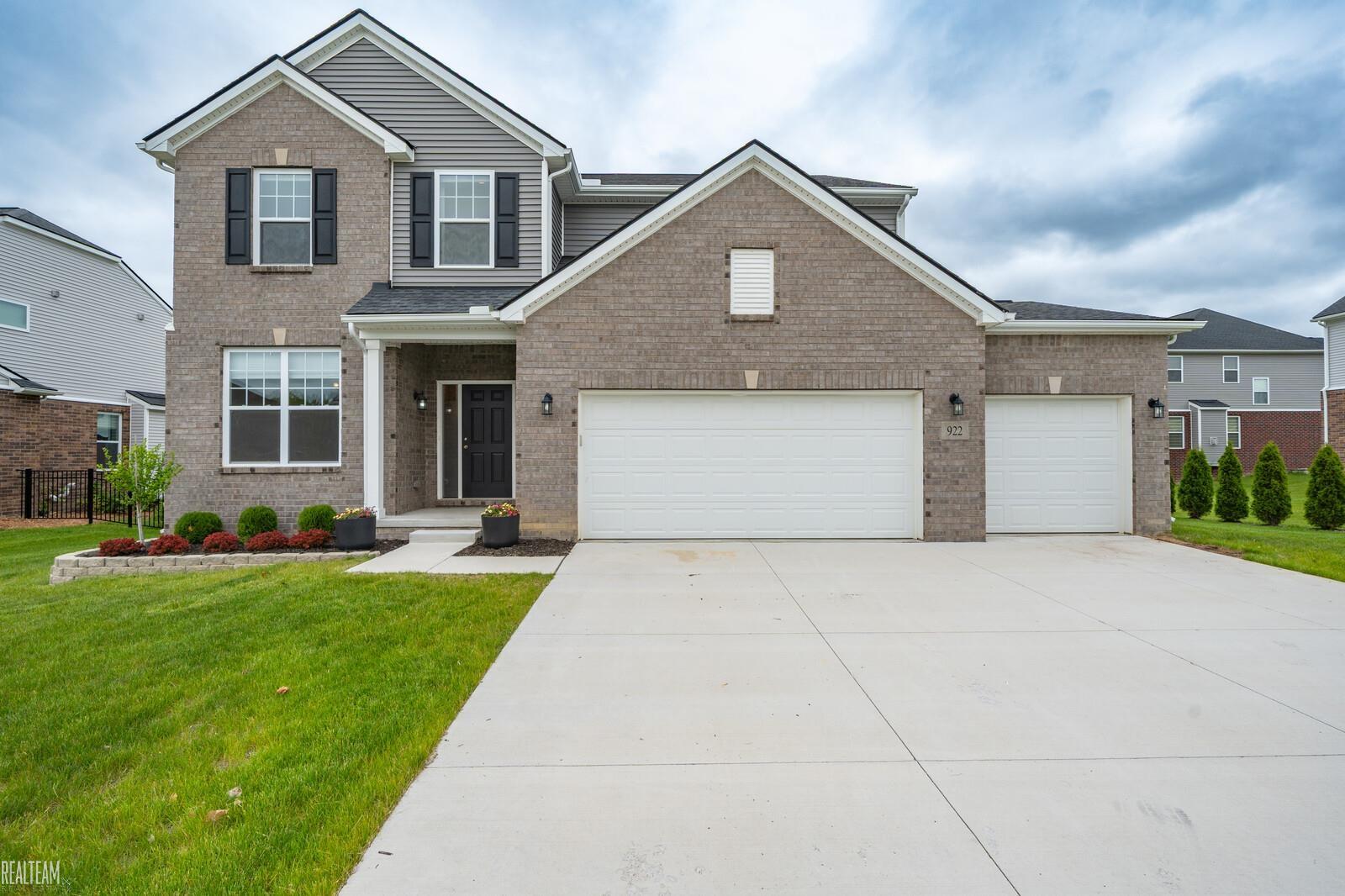 922 Lemon Drive Rochester Hills, MI 48307 - Photo 30 of 33
