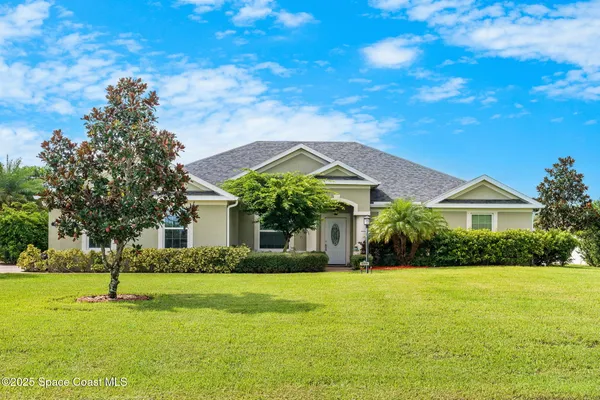 $669,982 | 4009 Gardenwood Circle, Grant, FL 32949
