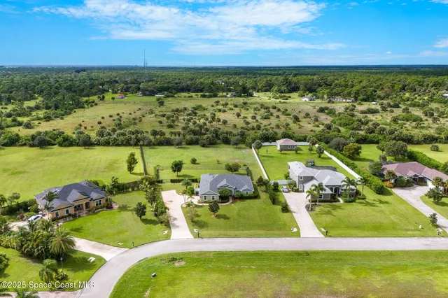 a view of yard with ocean view