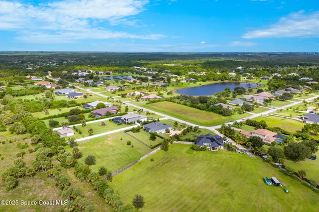 $674,982 | 4009 Gardenwood Circle, Grant, FL 32949