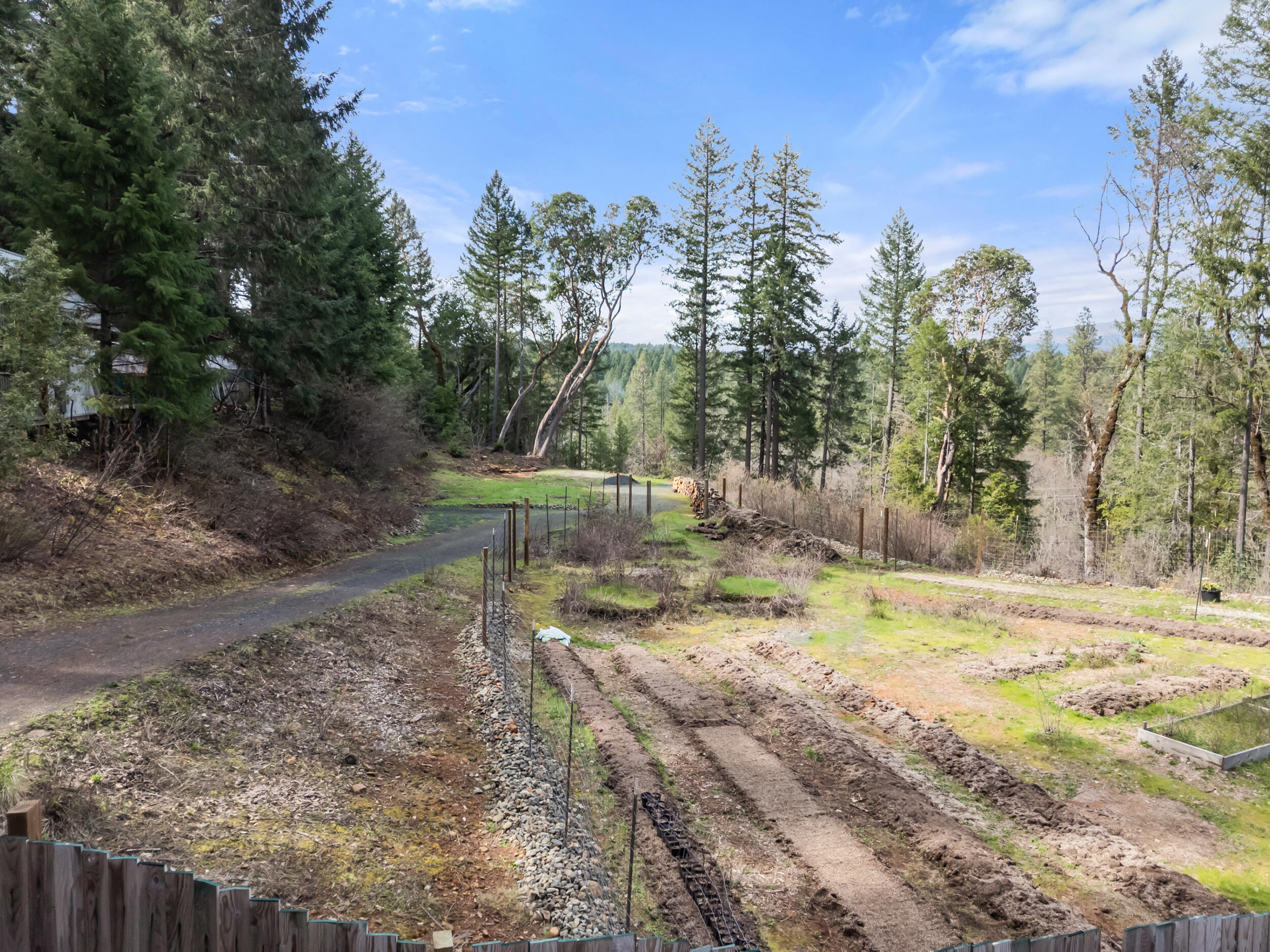 6223 Takilma Road Cave Junction, OR 97523 - Photo 8 of 24 6223 takilma rd, cave junction, or 97523