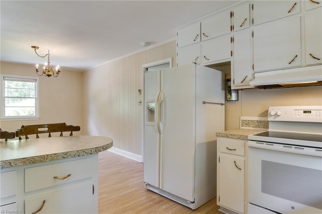 3611 Castleton Road Greensboro, NC 27406 - Photo 16 of 30 Gallery Image 16