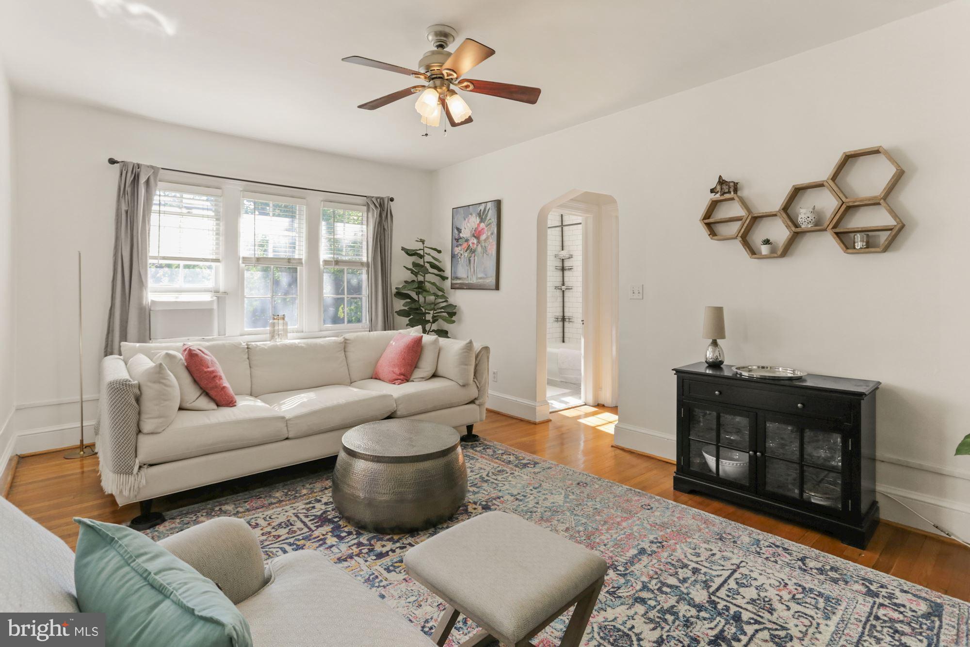 222 Farragut Street Northwest, Unit 204 Washington, DC 20011 - Photo 2 of 12