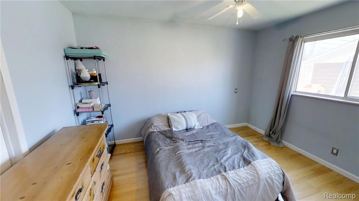3725 Kent Road Royal Oak, MI 48073 - Photo 14 of 16 12 Bed 3.jpg